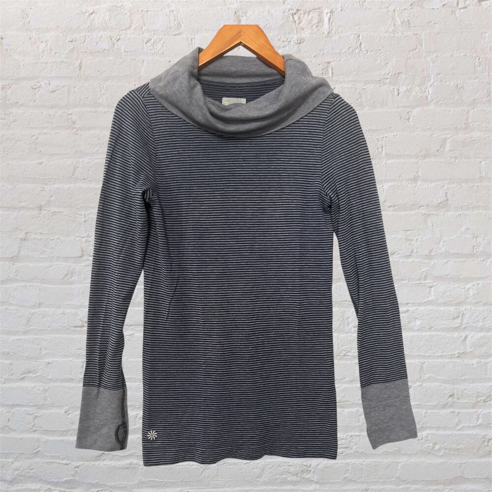 Athleta Gray Striped Long Sleeve Top